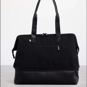 The Convertable Weekender in Black